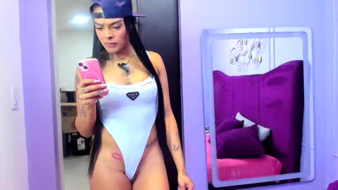 emmaebony_ online show from February 2026 02:25:02 PM