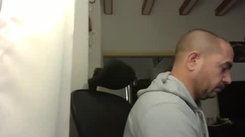 Ariel online show from February 2026 03:26:01 AM