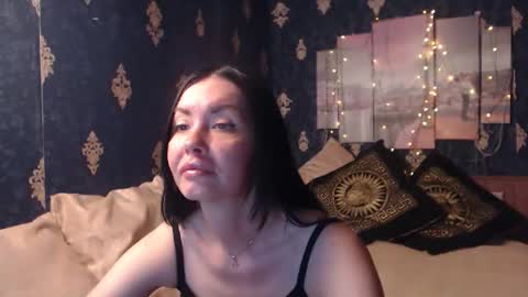 EmmaGoldX online show from October 2025 09:46:02 AM