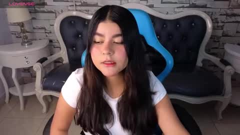 Emma online show from January 2025 05:00:01 PM