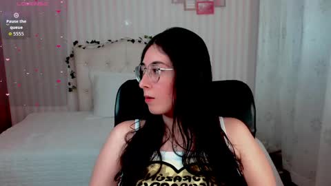 Emmas Room online show from March 2026 01:11:02 AM