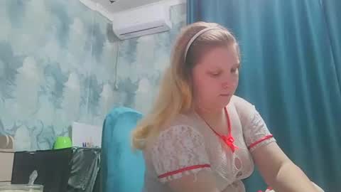 Snapshot of emmamelody944534 chatting on September 2025 10:11:01 PM emmamelody online show from September 2025 10:11:01 PM
