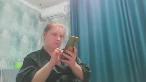 Snapshot of emmamelody944534 chatting on October 2025 05:57:01 PM emmamelody online show from October 2025 05:57:01 PM