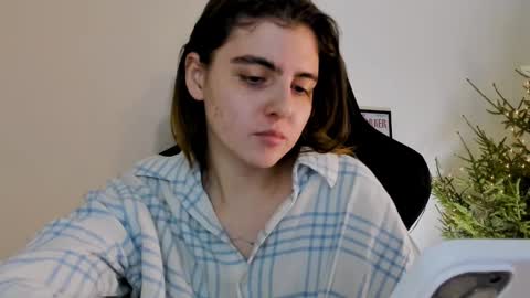 Emma online show from December 2024 07:21:02 PM