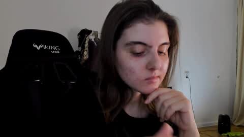 Emma online show from March 2025 08:00:02 PM