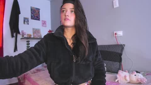 Snapshot of emmantho chatting on September 2025 08:44:01 PM Emmantho online show from September 2025 08:44:01 PM