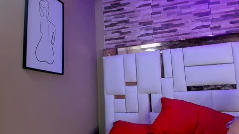 Emmapetty online show from April 2026 09:54:01 PM