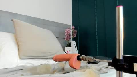  Emma  online show from February 2025 08:29:02 AM