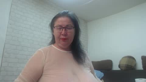 Snapshot of emmasquirt69 chatting on February 2026 08:16:02 PM emmasquirt69 online show from February 2026 08:16:02 PM
