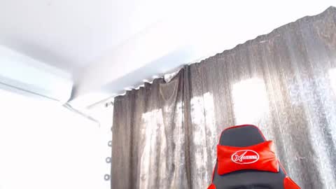 Emma online show from December 2024 09:43:02 AM