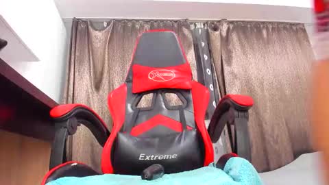 Emma online show from May 2026 06:42:02 PM