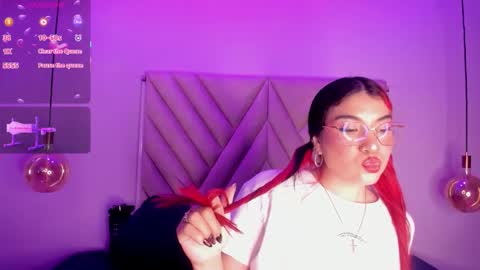 Emma online show from November 2025 01:27:02 AM