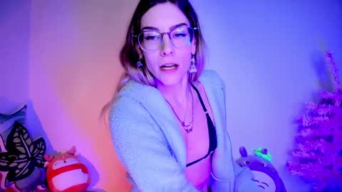 RH-NEGATIVE GREEN-EYED BAELIEN online show from December 2024 06:40:01 PM