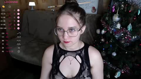 Mia online show from December 2024 06:27:02 PM