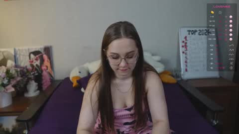 Snapshot of emmatiny chatting on January 2026 05:28:02 PM Mia online show from January 2026 05:28:02 PM