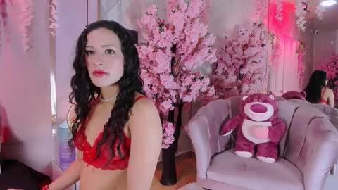 emmawilliams_2 online show from March 2026 05:19:01 AM