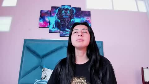 Snapshot of emmawillliams chatting on March 2025 03:56:01 PM Emma online show from March 2025 03:56:01 PM