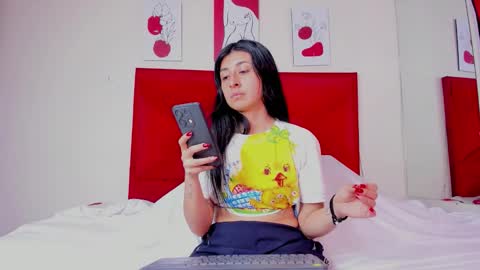 Snapshot of emmawillliams chatting on February 2026 04:38:02 PM Emma online show from February 2026 04:38:02 PM