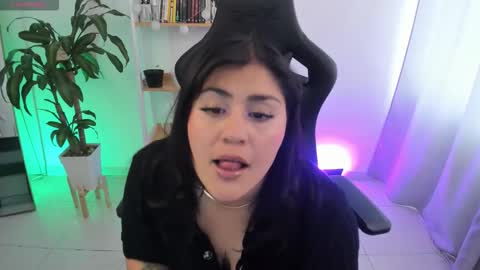 EMMA online show from November 2025 05:23:01 PM