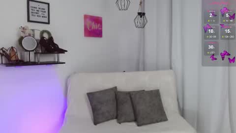 Snapshot of emmi_cam chatting on July 2026 01:08:02 PM Emmi Cam online show from July 2026 01:08:02 PM