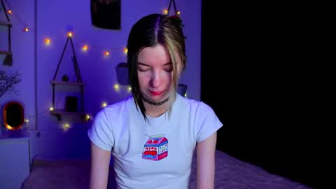 emmie_everly online show from October 2025 07:14:02 PM