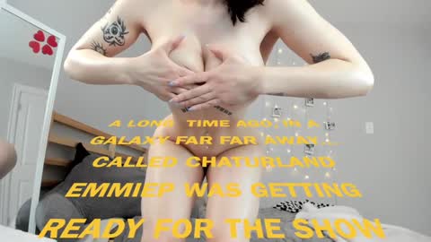 Snapshot of emmiep chatting on October 2025 04:24:02 PM emmiep online show from October 2025 04:24:02 PM