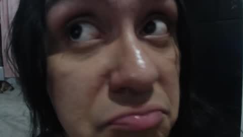 Snapshot of emmiily chatting on February 2025 02:47:01 AM Emely online show from February 2025 02:47:01 AM