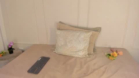 Snapshot of emmiily_z chatting on January 2025 10:41:02 PM Emmiily online show from January 2025 10:41:02 PM