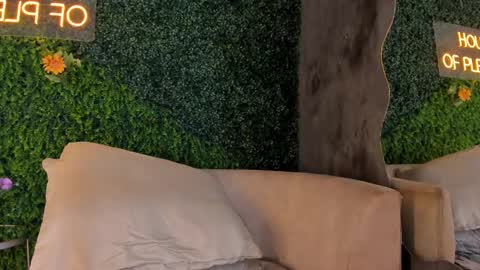 Snapshot of emmiily_z chatting on March 2025 06:26:02 AM Emmiily online show from March 2025 06:26:02 AM