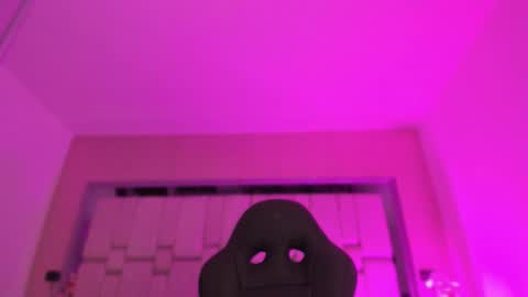    online show from October 2025 11:43:01 AM