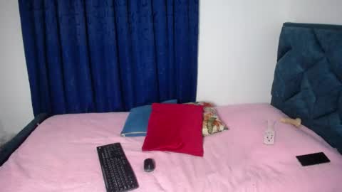 Emmily online show from May 2026 06:19:02 AM