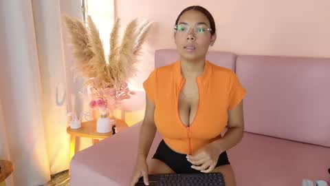 Emmy and Luna  online show from May 2026 12:35:01 PM