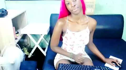 Snapshot of emmybae69 chatting on September 2025 09:20:01 AM emma online show from September 2025 09:20:01 AM