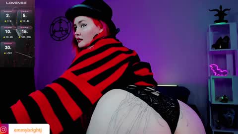 Snapshot of emmybrightj_ chatting on January 2025 01:27:01 AM Emmy Bright 50 online show from January 2025 01:27:01 AM