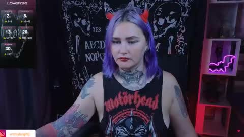 Snapshot of emmybrightj_ chatting on September 2025 04:07:02 PM Emmy Bright 50 online show from September 2025 04:07:02 PM