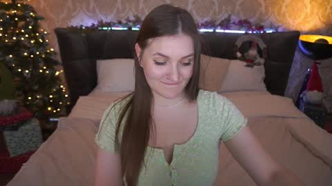 Snapshot of emmycharm chatting on December 2024 09:49:01 AM E M M Y online show from December 2024 09:49:01 AM