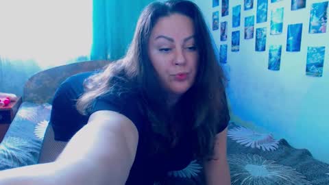 Snapshot of emmyxotty chatting on November 2025 10:37:02 AM Emmy online show from November 2025 10:37:02 AM