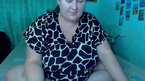 Snapshot of emmyxotty chatting on December 2025 04:15:01 PM Emmy online show from December 2025 04:15:01 PM