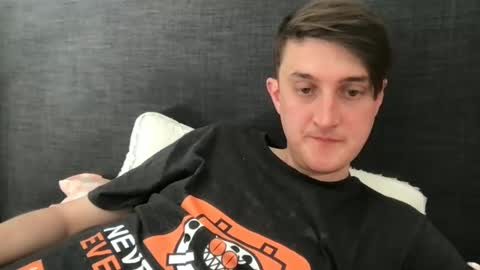 emotionalmotionsickness online show from January 2025 05:43:02 AM