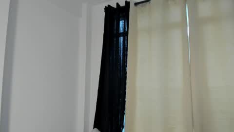 Snapshot of emperatriiiz chatting on April 2026 02:34:01 PM Emperatriz online show from April 2026 02:34:01 PM