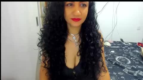 emperatriztapia online show from October 2025 10:42:02 PM