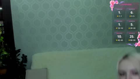 Snapshot of empress_ki chatting on January 2025 10:59:01 PM Ki online show from January 2025 10:59:01 PM