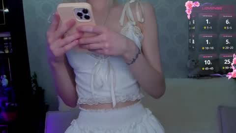 Snapshot of empress_ki chatting on February 2025 12:41:02 AM Ki online show from February 2025 12:41:02 AM