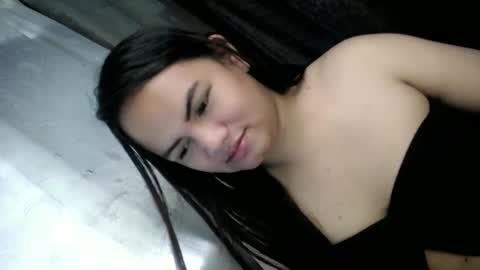 Snapshot of empressrheo chatting on February 2026 04:13:02 AM empressrheo online show from February 2026 04:13:02 AM