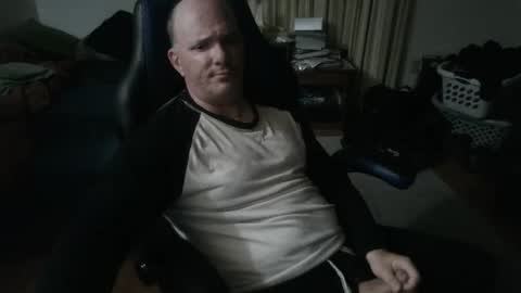 Snapshot of emsguy1 chatting on November 2025 05:29:01 AM Matt online show from November 2025 05:29:01 AM