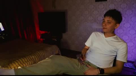 emveeboy96 online show from April 2026 07:07:01 PM