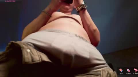 emveeboy96 online show from May 2026 08:08:02 AM