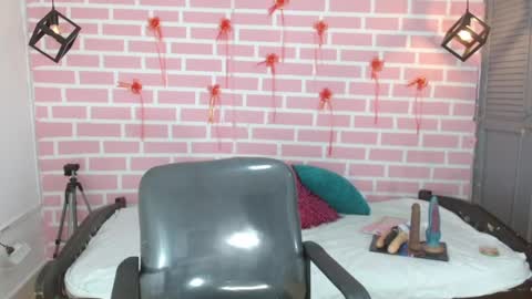 Emy online show from March 2025 08:53:02 PM