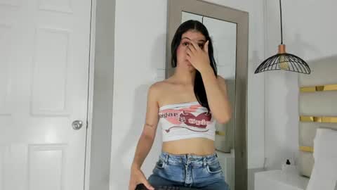 EMY FERRER online show from July 2026 04:32:02 PM
