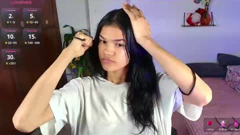 emycarver09 online show from November 2025 11:32:02 AM